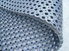 Rubber Grass Mat Horse Stable 1500mm x 1000mm x 23mm FREE Fixings FREE Delivery